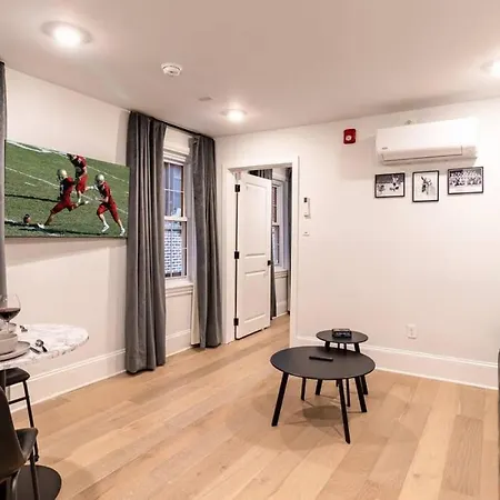 Thena Hotel - Spacious 1 Bedroom Philadelphia Exterior photo