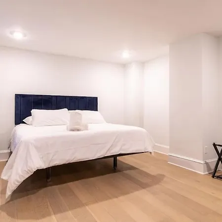 Thena Hotel - Spacious 1 Bedroom Philadelphia Exterior photo